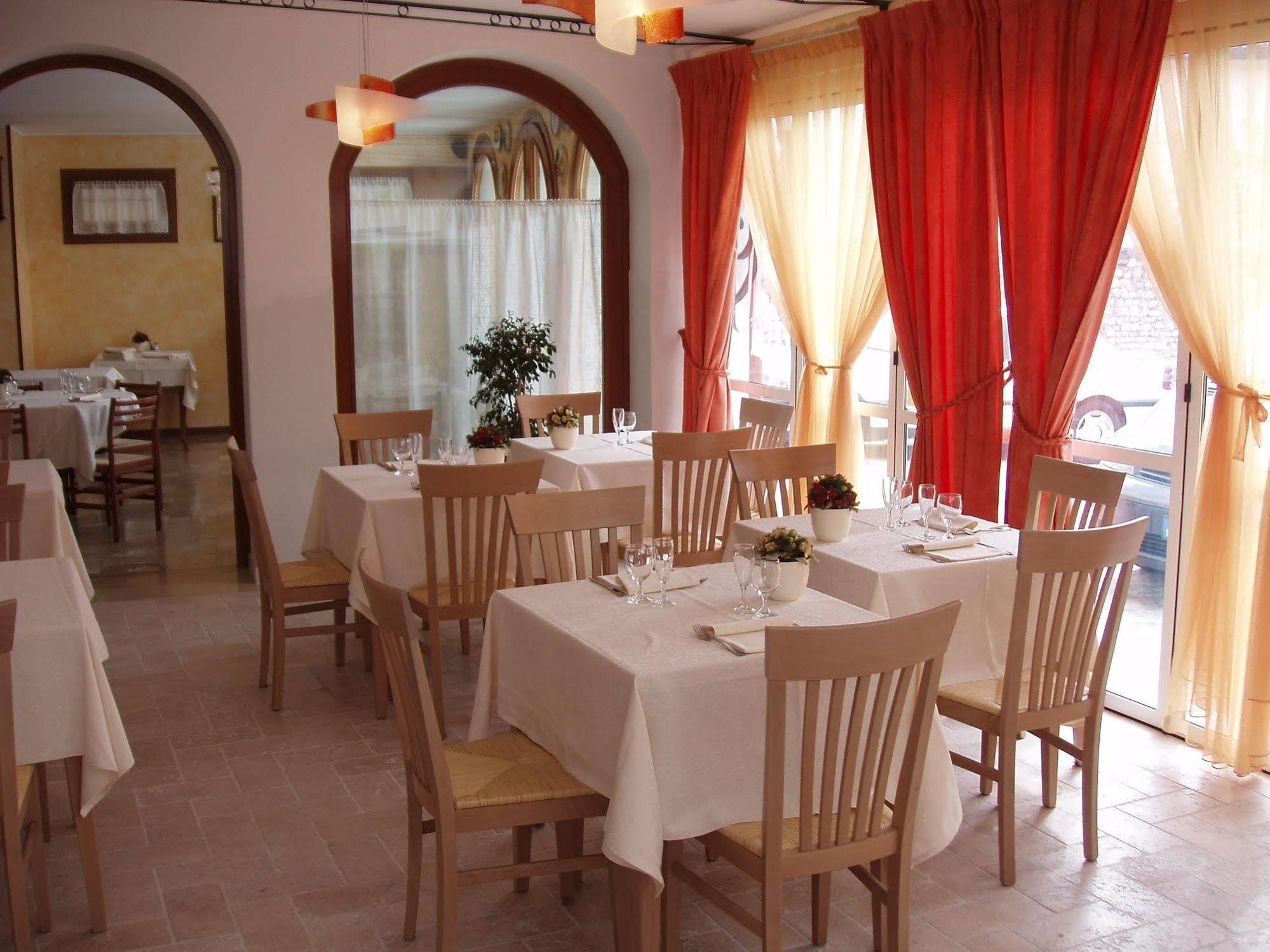 Locanda Ai Archi Di Andreola Monica Farra di Soligo Εξωτερικό φωτογραφία